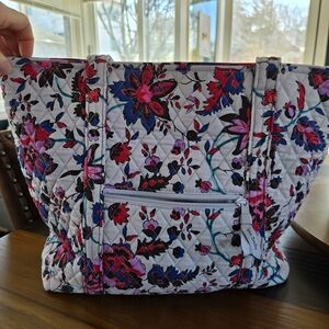 Vera Bradley Large Vera Tote Bag in a quilted cotton floral pattern Lavender